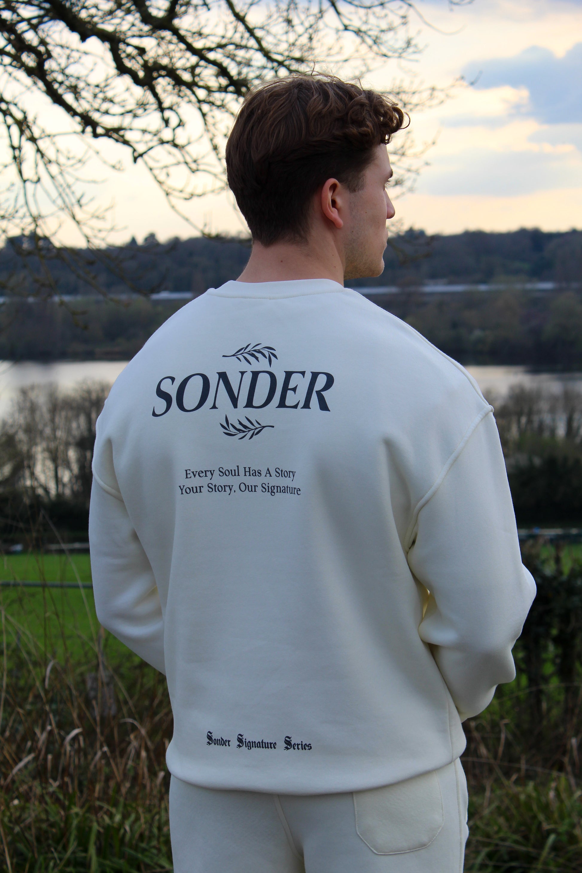 Sonder Signature Series sweatshirt - full tracksuit cream